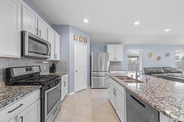 5602 Pleasant Falls Drive, Richmond, TX 77407