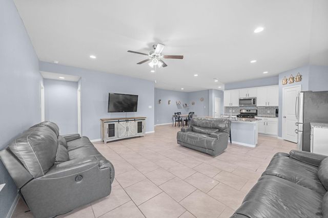 5602 Pleasant Falls Drive, Richmond, TX 77407