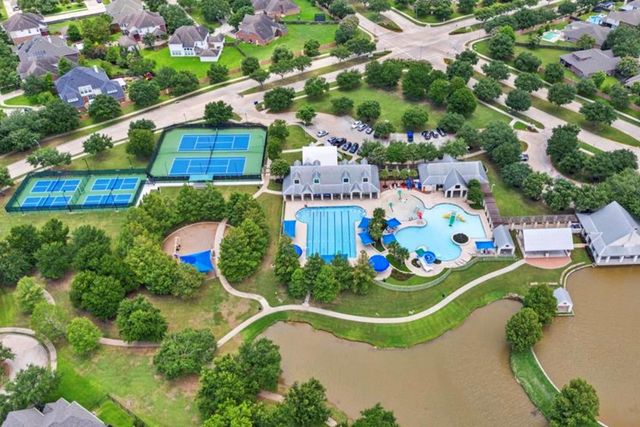 5602 Pleasant Falls Drive, Richmond, TX 77407