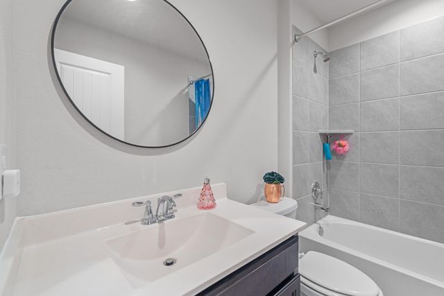 5602 Pleasant Falls Drive, Richmond, TX 77407