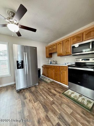 827 Lakeview Cir, Clarkson, KY 42726