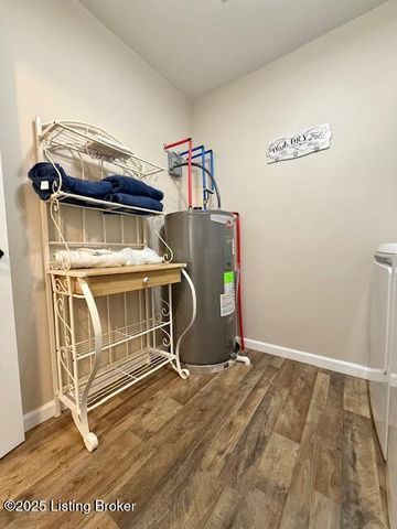 827 Lakeview Cir, Clarkson, KY 42726