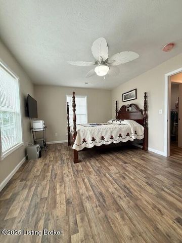 827 Lakeview Cir, Clarkson, KY 42726