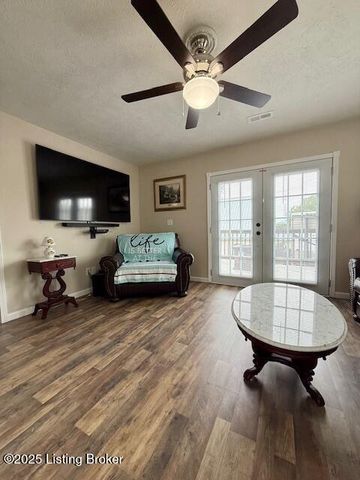 827 Lakeview Cir, Clarkson, KY 42726