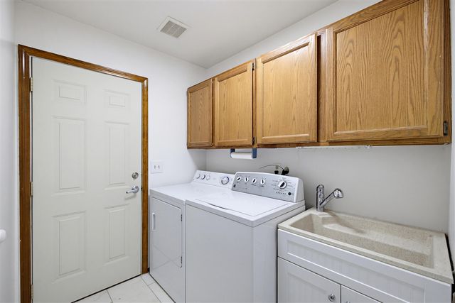 24762 White Plains Drive, Novi, MI 48374