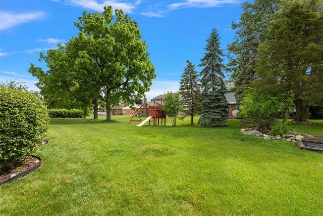 24762 White Plains Drive, Novi, MI 48374