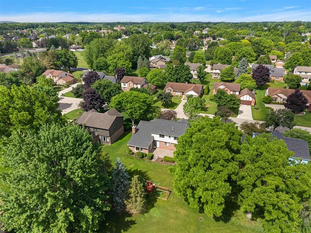 24762 White Plains Drive, Novi, MI 48374