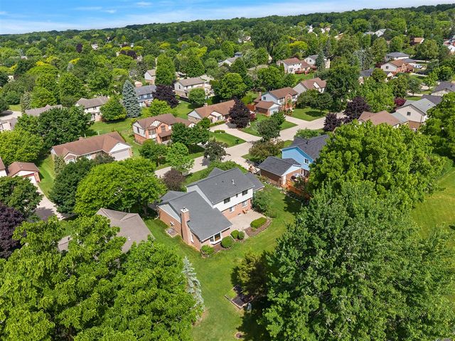 24762 White Plains Drive, Novi, MI 48374