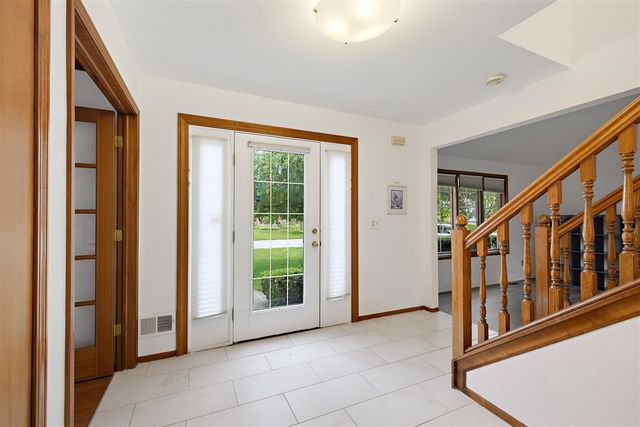 24762 White Plains Drive, Novi, MI 48374