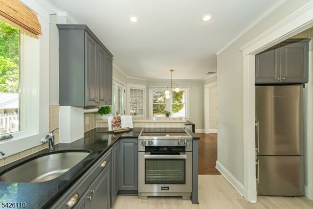 19 Carolin Rd, Montclair Twp., NJ 07043