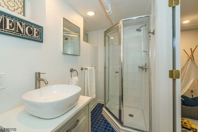 19 Carolin Rd, Montclair Twp., NJ 07043