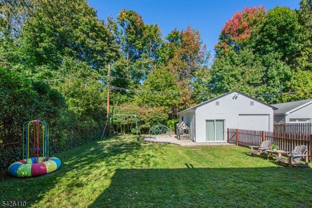19 Carolin Rd, Montclair Twp., NJ 07043