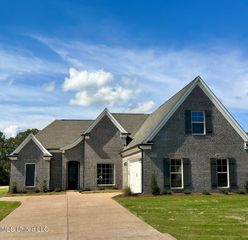 687 Lucas Lane, Hernando, MS 38632
