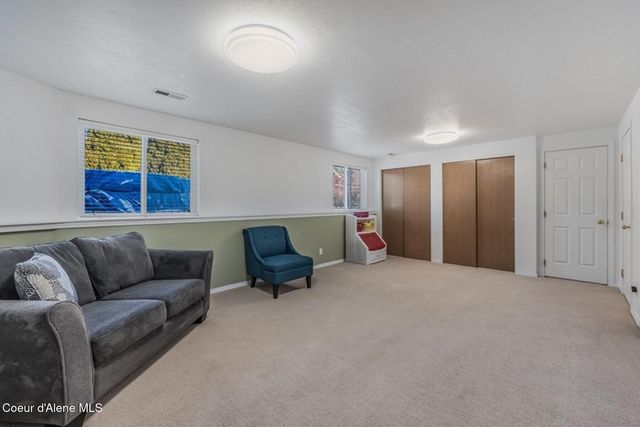 500 W 22nd Ave, Post Falls, ID 83854