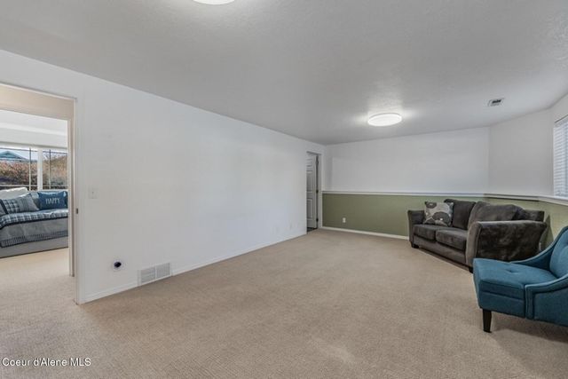 500 W 22nd Ave, Post Falls, ID 83854