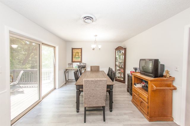 620 Rosewood Circle, Claremore, OK 74017
