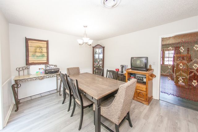 620 Rosewood Circle, Claremore, OK 74017