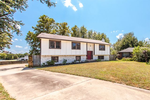 620 Rosewood Circle, Claremore, OK 74017