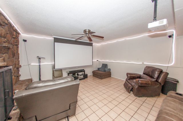 620 Rosewood Circle, Claremore, OK 74017