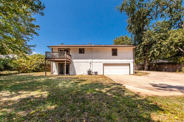 620 Rosewood Circle, Claremore, OK 74017