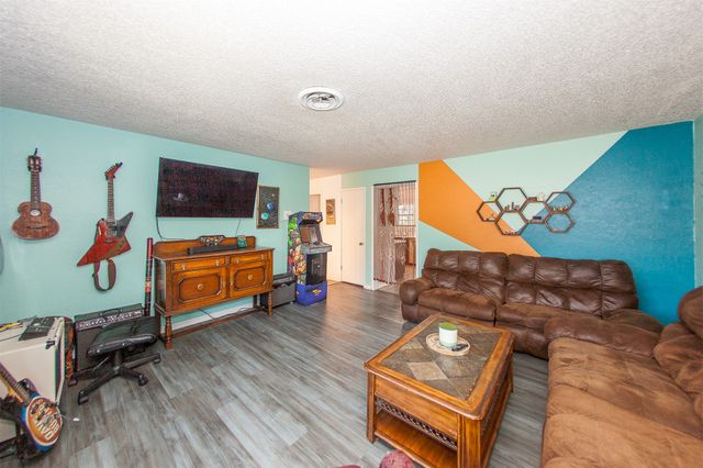 620 Rosewood Circle, Claremore, OK 74017
