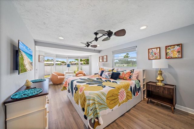 6841 ROXBURY DRIVE, Sarasota, FL 34231