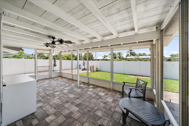 6841 ROXBURY DRIVE, Sarasota, FL 34231