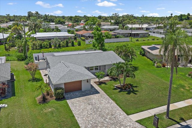 6841 ROXBURY DRIVE, Sarasota, FL 34231