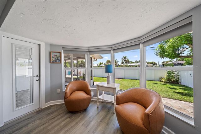 6841 ROXBURY DRIVE, Sarasota, FL 34231