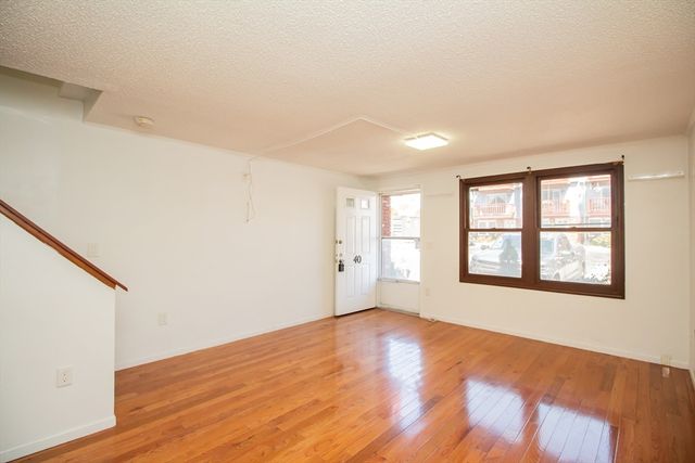 250 Congress Ave 40, Chelsea, MA 02150