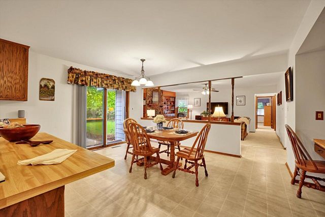 3827 W Minnesota AVENUE, Franklin, WI 53132