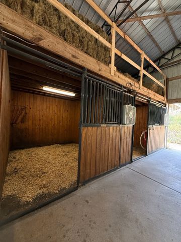 1126 Cedar Creek Rd, Vanleer, TN 37181