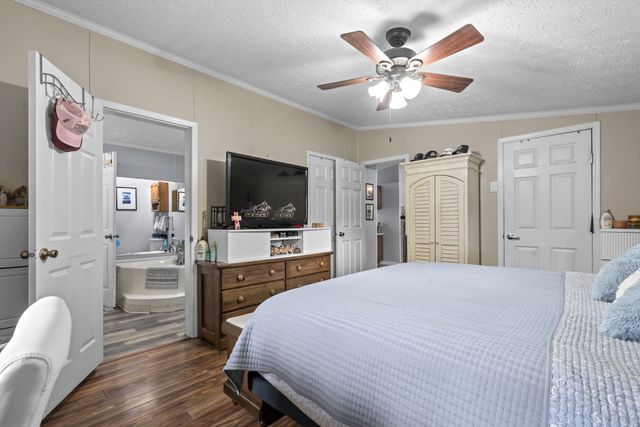 1126 Cedar Creek Rd, Vanleer, TN 37181
