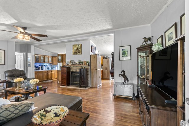 1126 Cedar Creek Rd, Vanleer, TN 37181