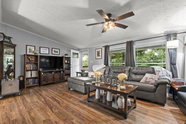 1126 Cedar Creek Rd, Vanleer, TN 37181