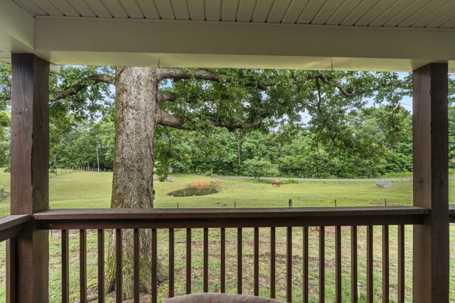 1126 Cedar Creek Rd, Vanleer, TN 37181