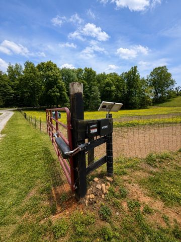 1126 Cedar Creek Rd, Vanleer, TN 37181