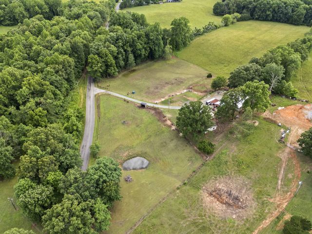 1126 Cedar Creek Rd, Vanleer, TN 37181