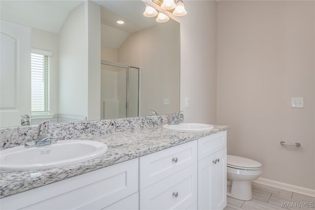 2448 landing Loop, Deatsville, AL 36022