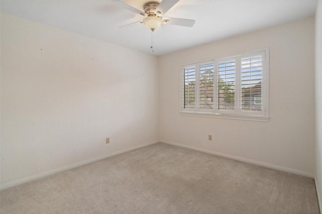 124 Lake Point Drive, League City, TX 77573