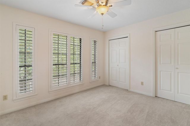 124 Lake Point Drive, League City, TX 77573