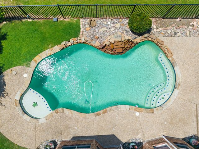 2912 Halverstick Lane, Plano, TX 75074