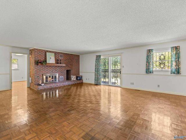 319 Westchester Avenue SW, Huntsville, AL 35801