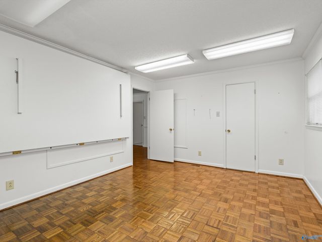 319 Westchester Avenue SW, Huntsville, AL 35801