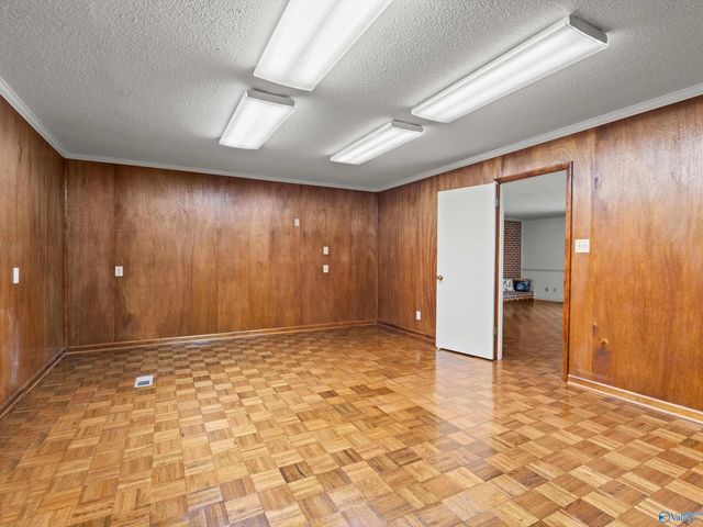 319 Westchester Avenue SW, Huntsville, AL 35801