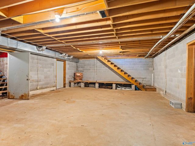 319 Westchester Avenue SW, Huntsville, AL 35801