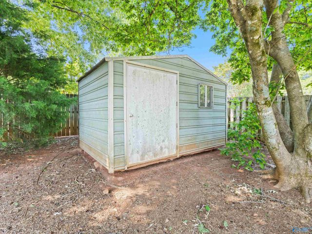 319 Westchester Avenue SW, Huntsville, AL 35801