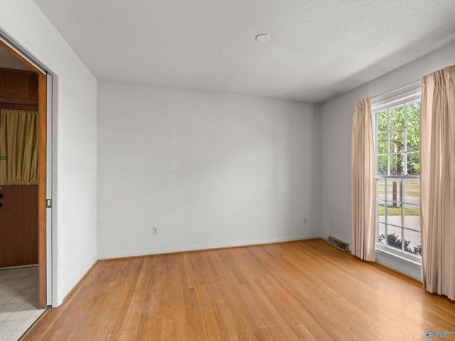 319 Westchester Avenue SW, Huntsville, AL 35801