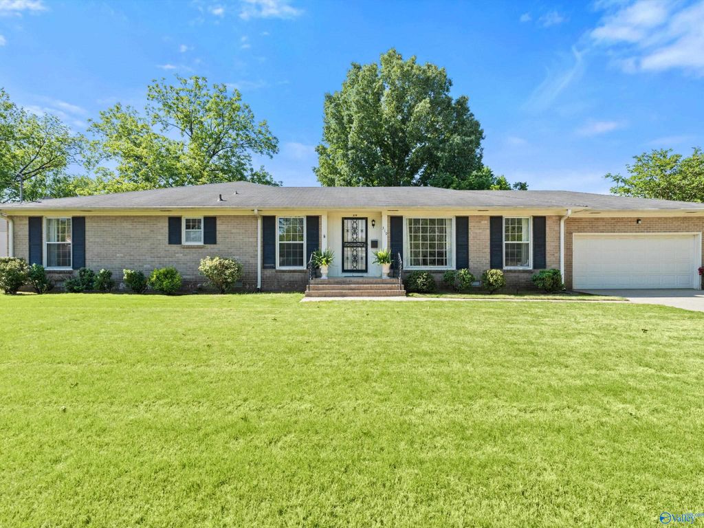 319 Westchester Avenue SW, Huntsville, AL 35801