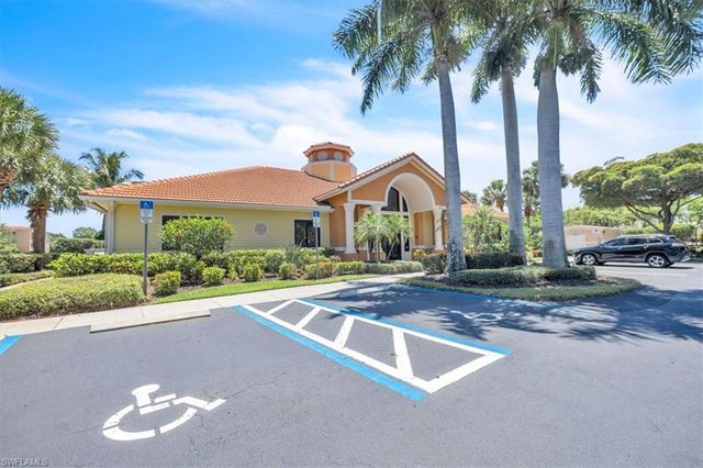 8261 Pathfinder LOOP 715, Fort Myers, FL 33919